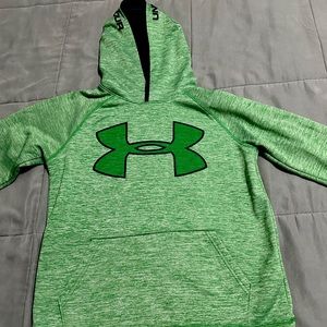 Boy’s youth Under Armour sweatshirt